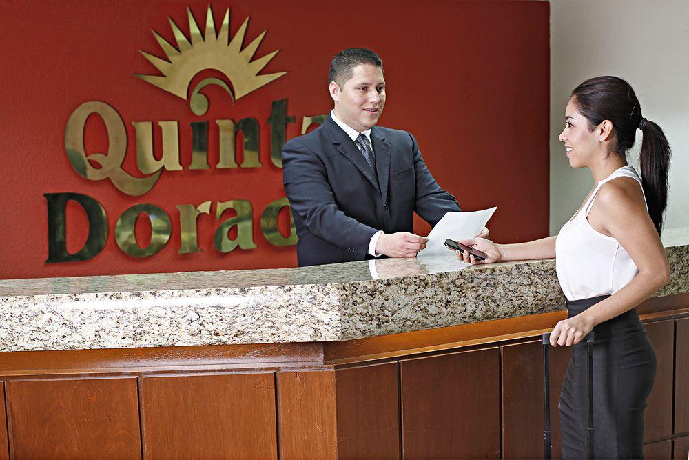 Quinta Dorada Hotel & Suites Saltillo Exterior foto